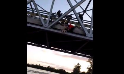 BM e bombeiros salvam mulher na Ponte do Fandango