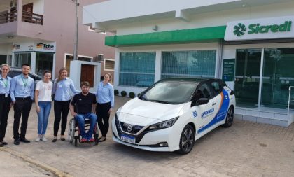 Sicredi Centro Leste financia primeiro carro elétrico em Sertão Santana