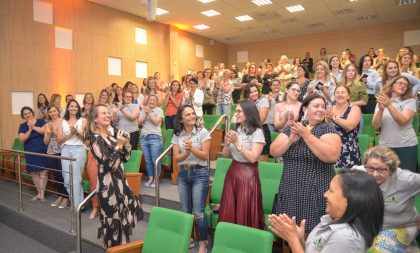 Emoção e reflexão marcam Encontro de  Encerramento Anual do Programa Crescer Mulher