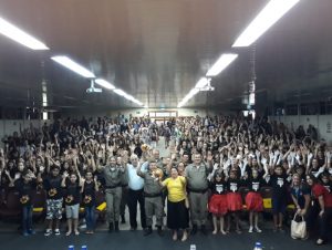 Proerd realiza formatura para 293 estudantes de oito escolas