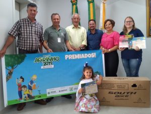 Aluna da Escola Medianeira vence fase regional do Programa Agrinho