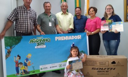 Aluna da Escola Medianeira vence fase regional do Programa Agrinho