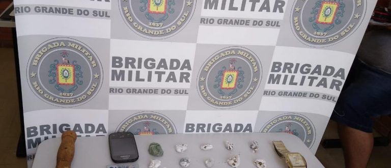 Brigada Militar de Cachoeira do Sul prende homem por tráfico no Noêmia