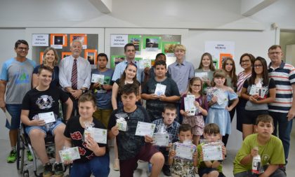 Alunos são premiados pelas melhores fotos sobre meio ambiente