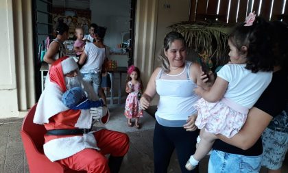 Natal Solidário reúne famílias cachoeirenses na Praça José Bonifácio