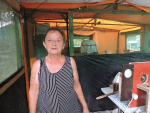 Famílias no verão se mudam para o camping da Praia Nova