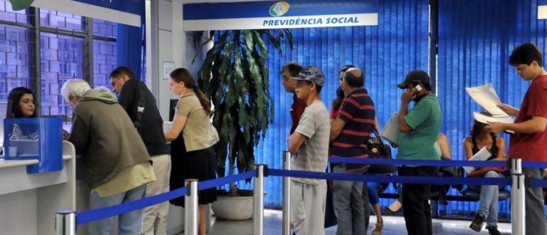 Cerca de 85 mil pessoas podem ter benefício do INSS suspenso