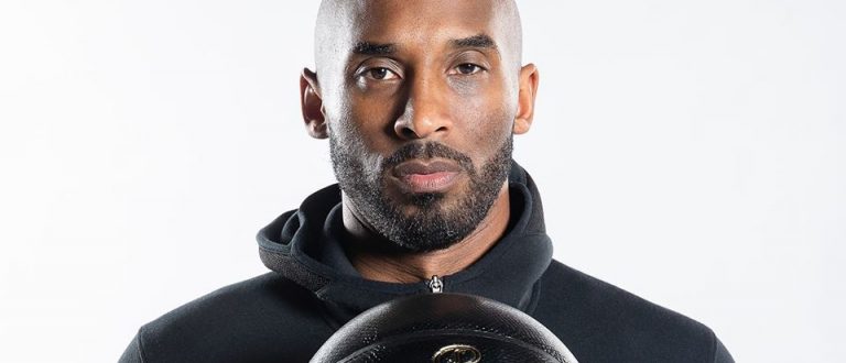 Kobe Bryant, astro da NBA, morre em acidente de helicóptero nos Estados Unidos