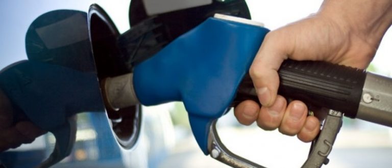 Petrobras anuncia queda de 3% para a gasolina e para o diesel