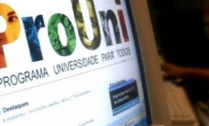 MEC suspende início das inscrições para o Prouni