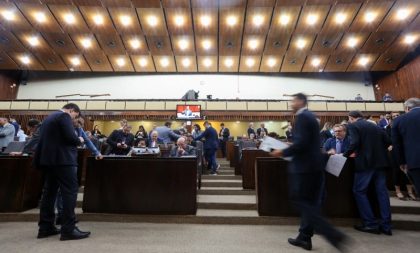 Assembleia aprova mudança na aposentadoria especial de policiais civis e agentes penitenciários