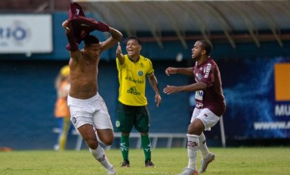 Caxias vence Ypiranga e faz final contra Grêmio