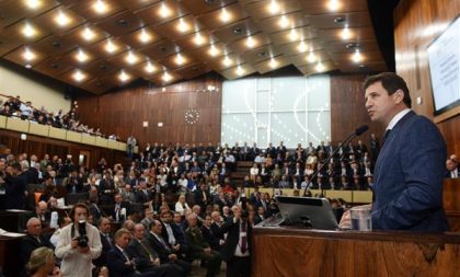 Ernani Polo assume a presidência da Assembleia