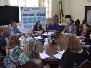 Dúvidas sobre dados de contracheques reúnem Cpers, Fazenda e Educação