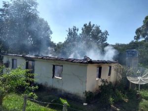 Incêndio destrói casa em Encruzilhada do Sul