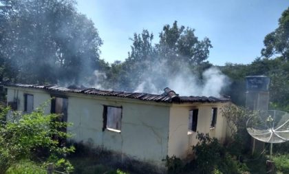 Incêndio destrói casa em Encruzilhada do Sul