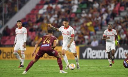 Na abertura da terceira fase preliminar da Libertadores, Inter empata sem gols com o Tolima