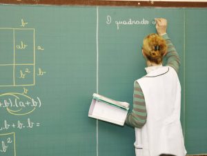 MEC oficializa reajuste de 3,6% no piso de professores