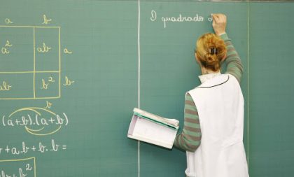 MEC oficializa reajuste de 3,6% no piso de professores