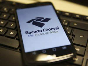 Receita antecipa pagamento de lotes de restituição do Imposto de Renda