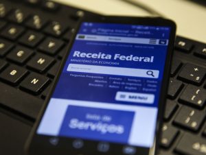 Receita paga hoje restituição do lote residual do IRPF de 2008 a 2019