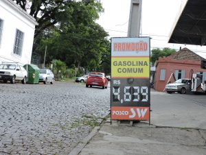 Petrobras baixa gasolina pela segunda vez. Em Cachoeira preço continua o mesmo