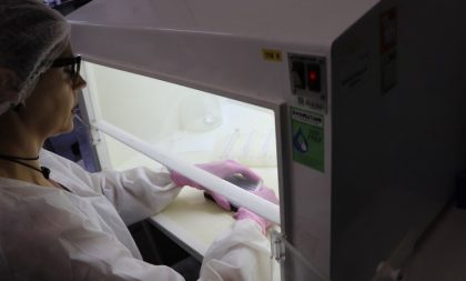 Laboratório Central do Estado começa a fazer análises para o novo coronavírus