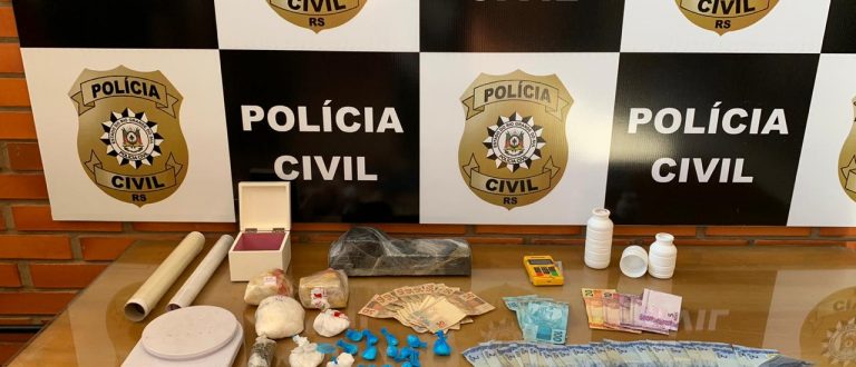 Polícia prende suspeito com quase 2kg de droga e máquina de cartão