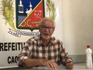 Prefeito reforça pedido de isolamento social, após mais “três casos sérios” no HCB