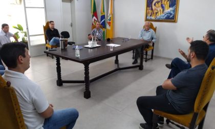 Ghignatti sinaliza reabrir comércio em abril, mas depende do governador