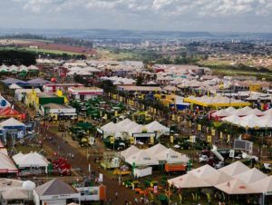 Semana da Agrishow começou nesta segunda (27)