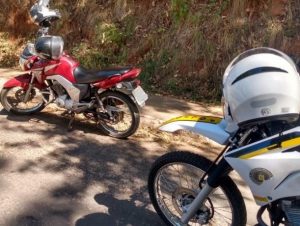 BM prende dupla por furto de moto no Cristo Rei