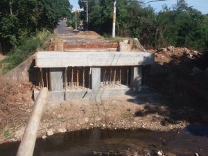 Obra da nova ponte do Arroio Amorim está parada