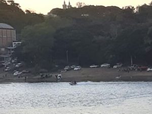 Praia Velha no Rio Jacuí com aglomeração neste domingo