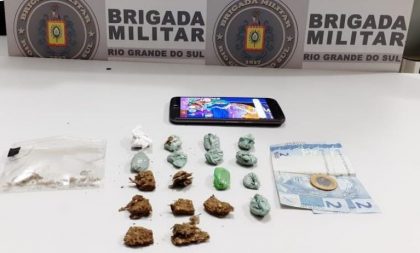 BM detém 2 jovens por tráfico de drogas no Centro e Cristo Rei