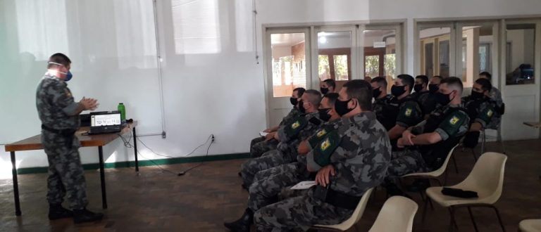 Força Tática de Cachoeira do Sul recebe treinamento