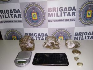 BM prende jovem por tráfico de drogas no Barcelos