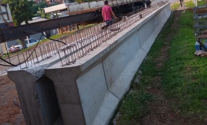 Vigas de sustentação da ponte do Amorim começam a chegar