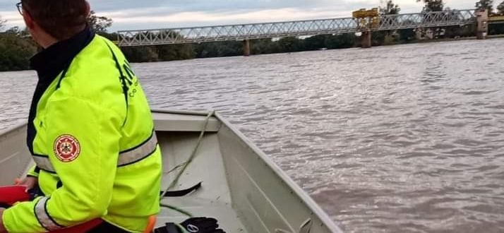 Bombeiros ampliam área de busca a desaparecido no Rio Jacuí