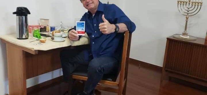 Bolsonaro anuncia que novo teste para covid-19 deu negativo