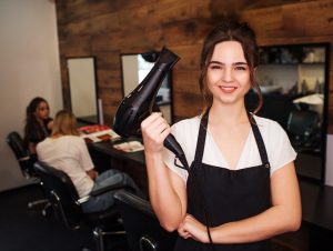 Curso de Cabeleireiro Intensivo está com matrículas abertas no Senac Cachoeira