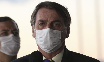 BOLSONARO TESTA POSITIVO PARA COVID-19