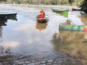 Buscas a desaparecido no Rio Jacuí chegam ao 9º dia em meio a dificuldades