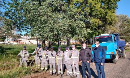 Empresa inicia serviço de capina e roçada em Cachoeira