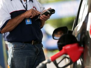 Cachoeira do Sul tem menor preço médio do litro da gasolina no RS