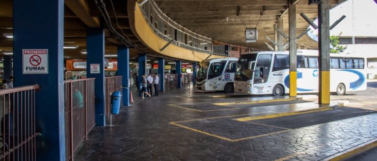 Exames de covid serão transportados gratuitamente por ônibus intermunicipais