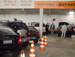 Motoristas agora podem escolher município para realizar serviços de registro de veículos