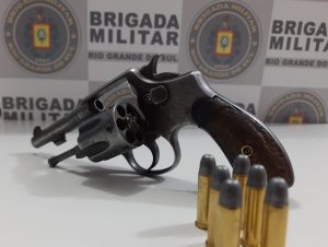 BM detém homem, de 76 anos, por posse ilegal de arma