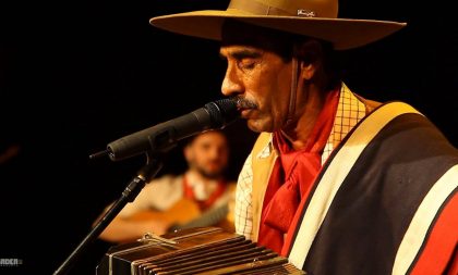 Cantor Ênio Medeiros é o convidado desta sexta no Chimarrão do Papapa