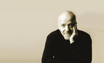 Paulo Coelho: 73 anos do mago imortal